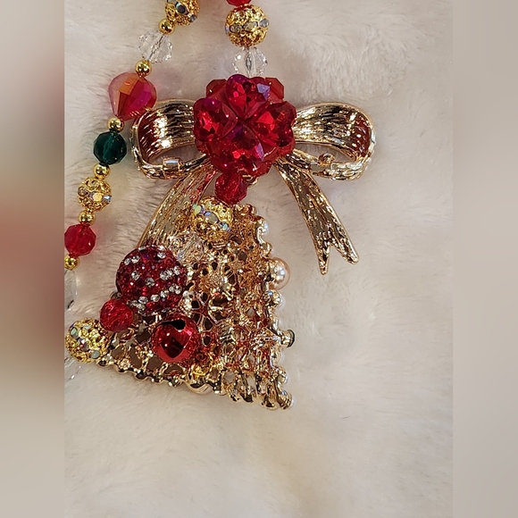 Christmas Tree Festive Beaded Bag Chain with Bow - Picture 7 of 9